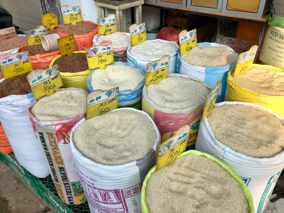 Người bán hàng tại vựa